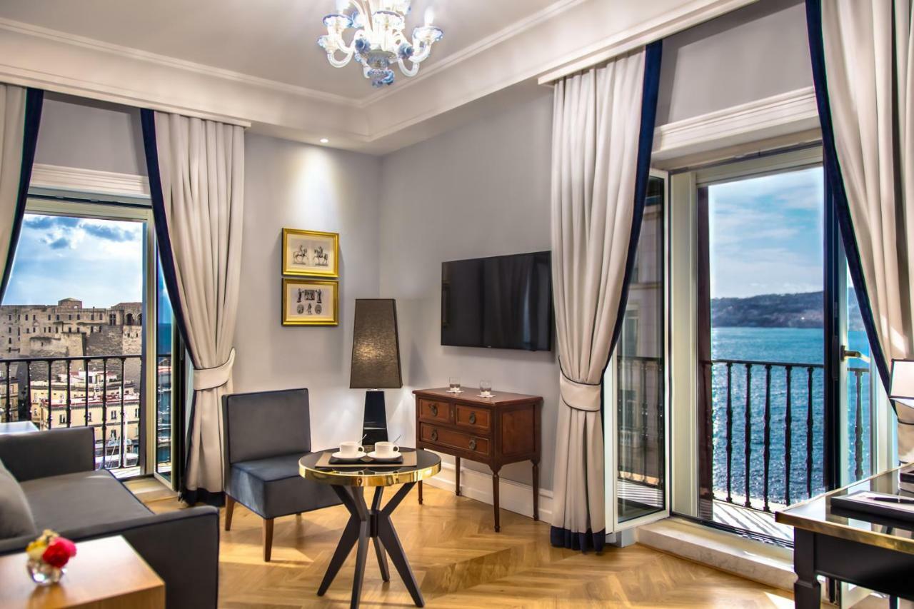 Grand Hotel Santa Lucia Napoli Esterno foto